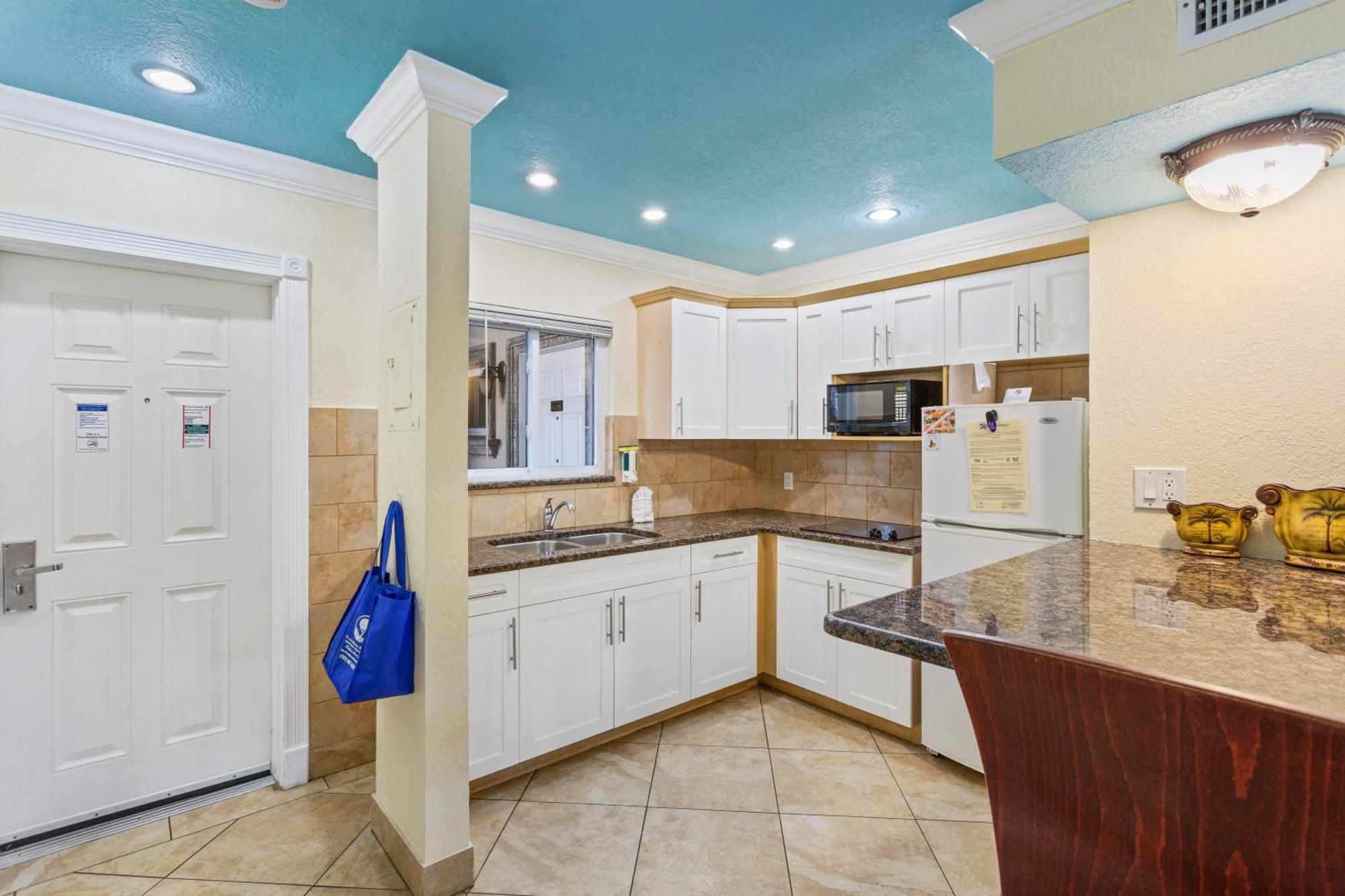 Bay Palms Waterfront Resort - Hotel And Marina St. Pete Beach Zimmer foto